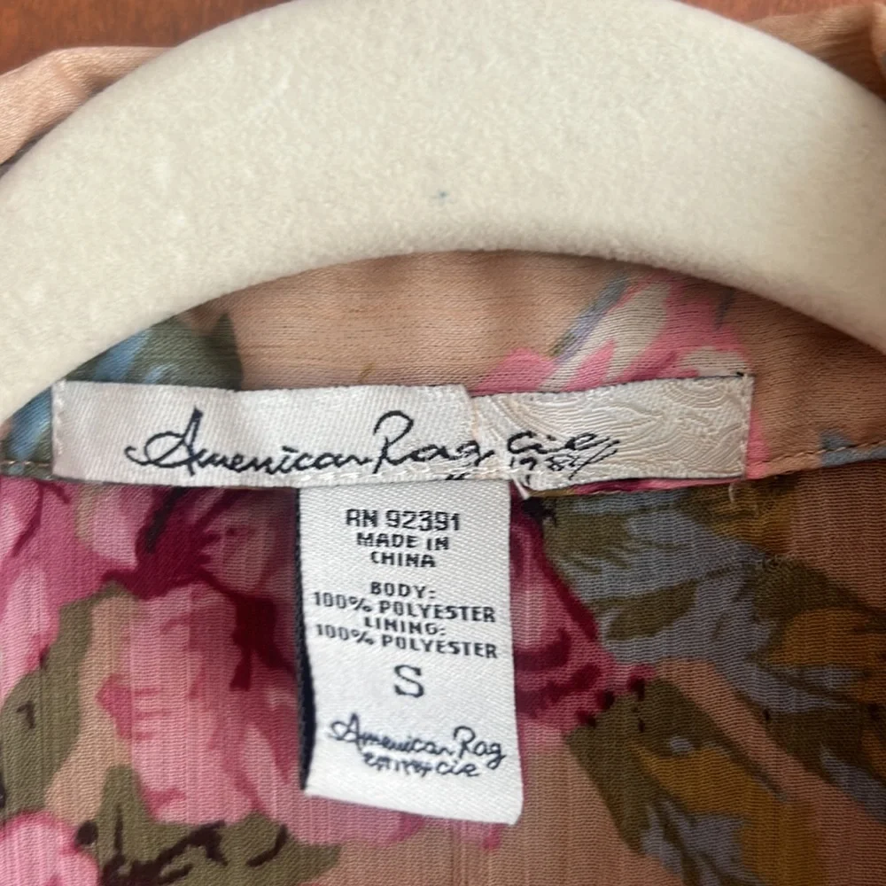 AMERICAN RAG chiffon over-lay dress.  Size S.  Pretty neutral beige with florals - Picture 4 of 8